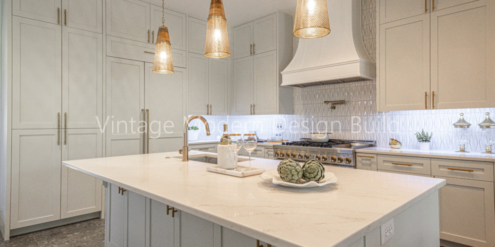 Elegant transitional kitchen remodeling project in Austin / West Lake Hills / Lakeway